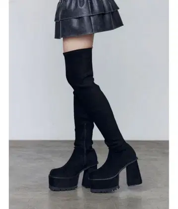 새상품 EMODA 스퀘어 핏 롱 부츠 L 24.5