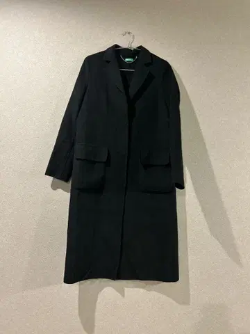 UNITED COLORS OF BENETTON 블랙 롱 코트 베네통