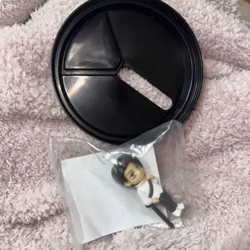 새상품 극장판 주술회전 토퍼 피규어 옷코츠 유타