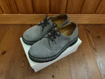 닥터마틴 그레이 스웨이드 3홀