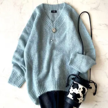 컨디션 최상 레사주 포근한 모헤어 V넥 니트 튜닉 스카이블루