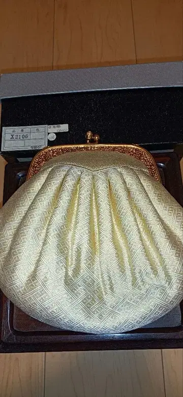 오카케이 사카니시 일본 의류용 가마구치 가방 손거울 포함