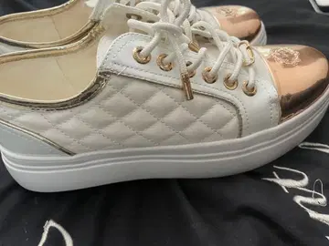 rady 화이트 골드 토캡 스니커즈 퀼팅