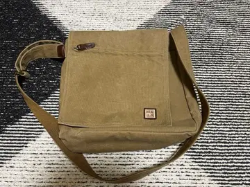 캔버스 공방 숄더백