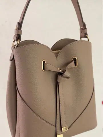 vis 하트컷백 M 사이즈 베이지