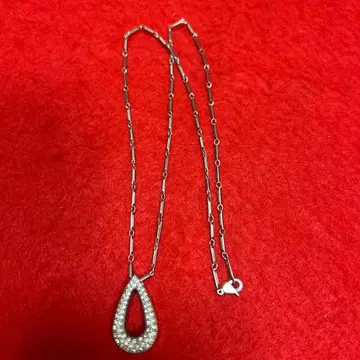 Love 눈물형 크리스탈 목걸이
