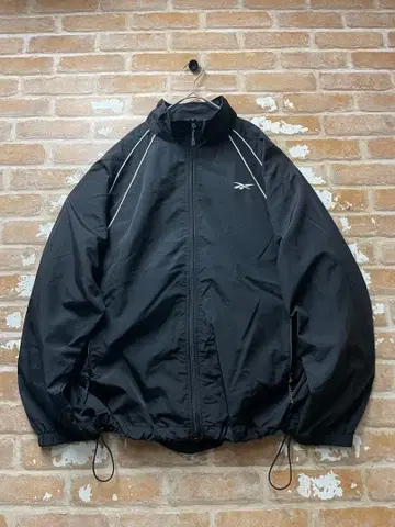 Reebok 리복 나일론 자켓 블랙 원 포인트 구제 의류