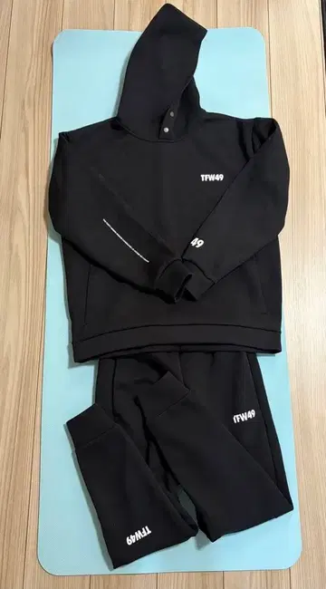 TFW49 블랙 셋업 L 사이즈
