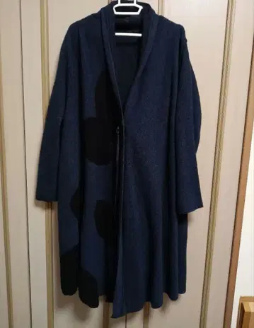 [ 센소유니코. 메풍 ] 다크 블루 울 롱 코트 30,000엔