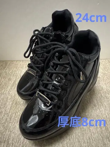 NOUBEL VOUG 블랙 에나멜 통굽 스니커즈 24cm