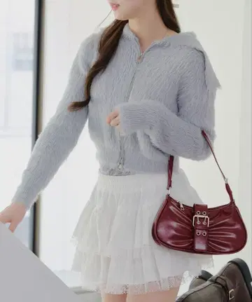 NICE CLAUP 미사용 새상품 페더얀 더블 지퍼 니트