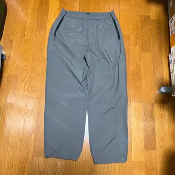 ES.1 ES 아이 Nylon Pants