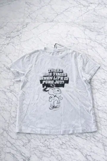 스누피 화이트 T셔츠 XS 사이즈 리던 리바이스