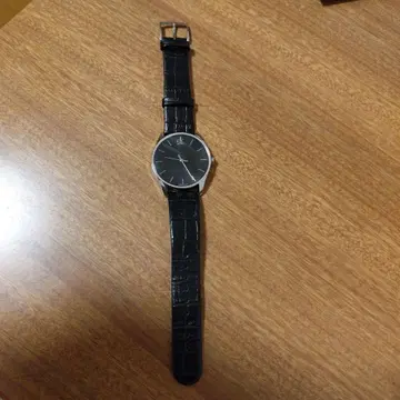 CK 수동 와인딩 시계 블랙