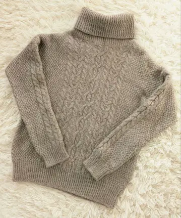 띠어리 럭스 터틀넥 스웨터 알파카 실크 케이블 니트 모카 M