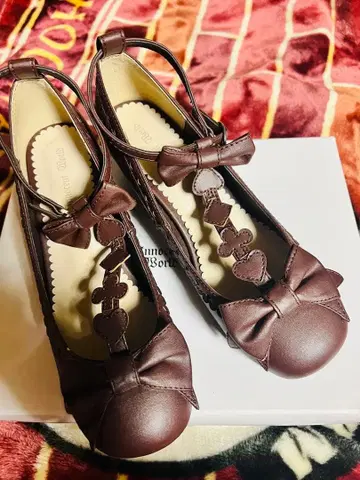 [ 거의 새상품 ] Innocent World 카드놀이 모티브 펌프스