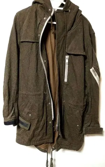 문에이지 데빌먼트 울 모즈 코트