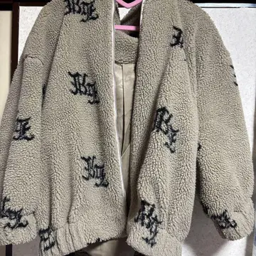 블랙퀸 총 로고 BIG 보아 아우터 자켓 베이지