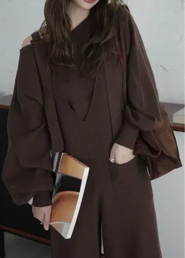 [미사용 새상품] willfully 볼륨 슬리브 가디건