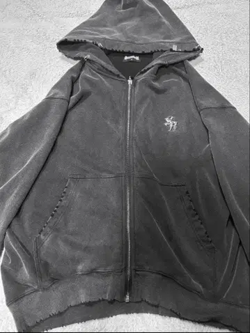 SUPPLIER VINTAGE WASH PIERCED ZIP HOODIE