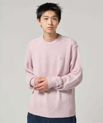 엠블럼 장식 숄더 버튼 니트 풀오버 TINA: JOJUN