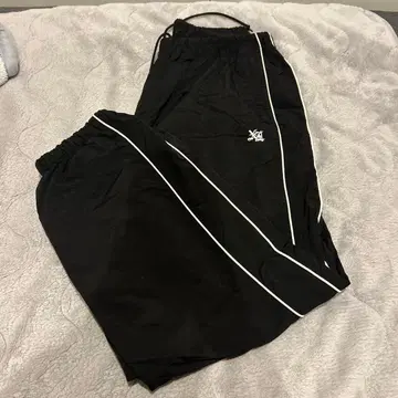 XLARGE 나일론 팬츠 블랙