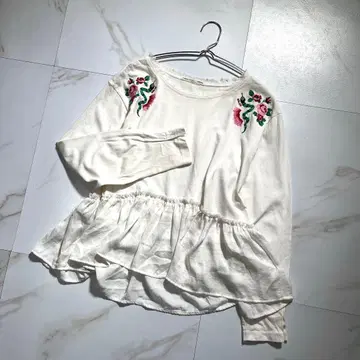 RNA THE ALTERNATIVE 화이트 티셔츠 M 사이즈