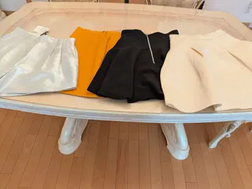 오렌지 A라인 스커트와 실버 숏팬츠 세트