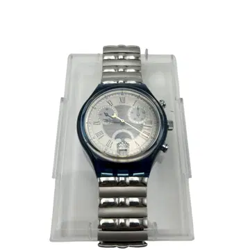 새상품급 스위스산 스와치 실버/블루 크로노그래프 시계 SCN402