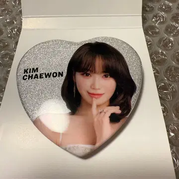 LE SSERAFIM EASY CRAZY HOT 채원 캔뱃지