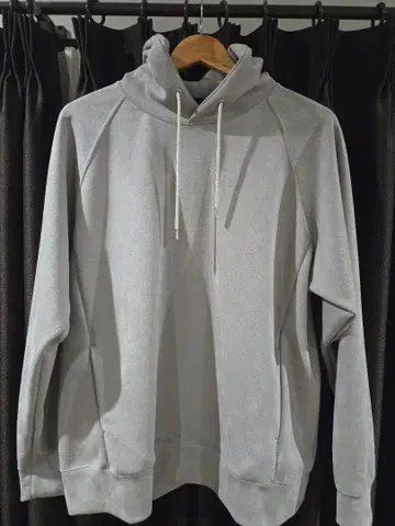 에디피스 edifice 그레이 후드티 L 사이즈 시착만 한 상품
