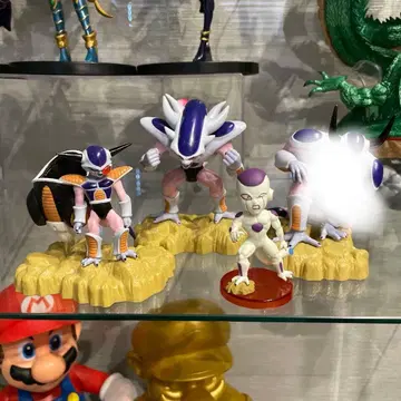 드래곤볼 프리저 피규어 월드 컬렉션 등