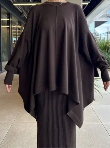 LE PHIL 울 하이 게이지 케이프 니트