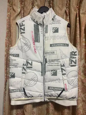 IZ FRONTIER 다운 베스트