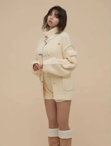 Hug knit set up 아이보리