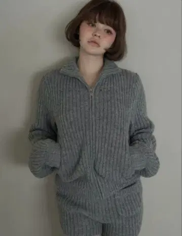 ANDMARY 메리 로고 니트 세트 업