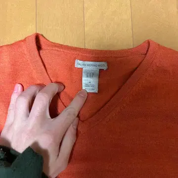 00s GAP 이탈리아 메리노울 V넥 스웨터 오렌지