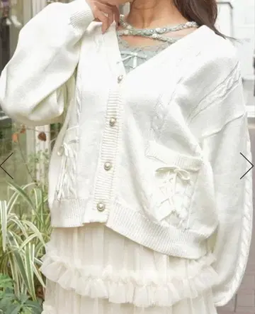 리본 포켓 니트 가디건 axesfemme