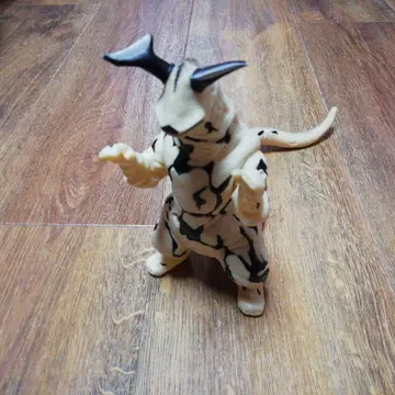 엘레킹 2000 울트라맨 괴수 피규어