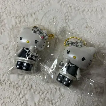 시크릿 마스코트 참 2개 세트 키티 & 미미 흑백 컬러