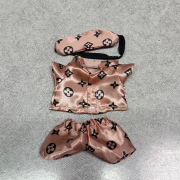 러브부 옷 갈아입기 의상