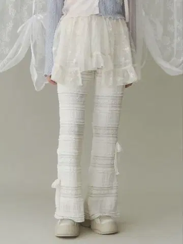 merry jenny 리본 레이스 플레어 팬츠
