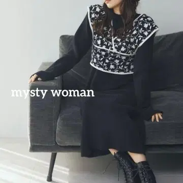 미스티우먼 베스트 세트 니트 원피스 블랙 레이스업 롱 니트 긴팔