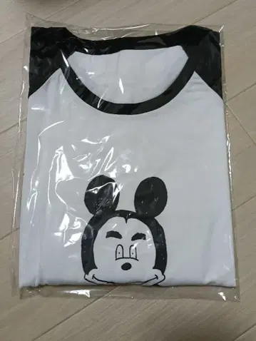 아라시를 여행하는 전시회 마츠모토 준 굿즈 롱T 아라시 x 미키