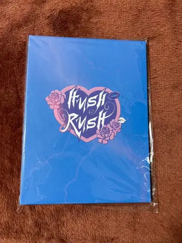 HUSH RUSH MD 하드 바인더 채영 트레이딩 카드 포함 새상품