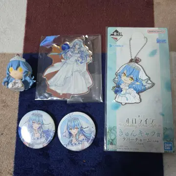 유키하나 라미 웨딩 드레스 아크릴 스탠드 세트