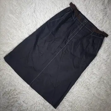 피아지노돈나 [ M상당 ] 벨트 종아리 기장 스커트 네이비