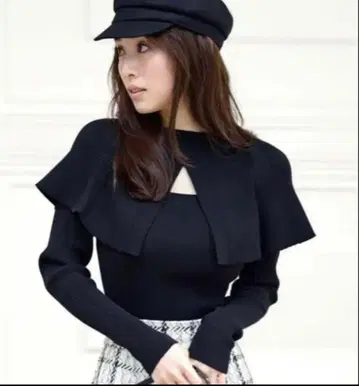 snidel 데콜테 오픈 프릴 니트탑