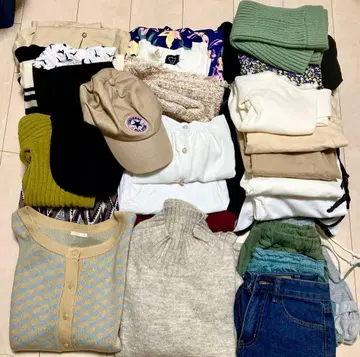 여성용 의류 묶음 판매(^^)