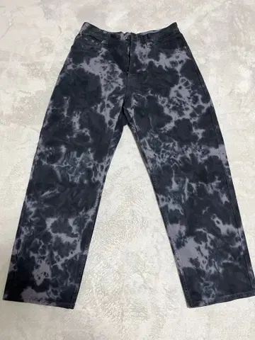 atomos 배기 팬츠